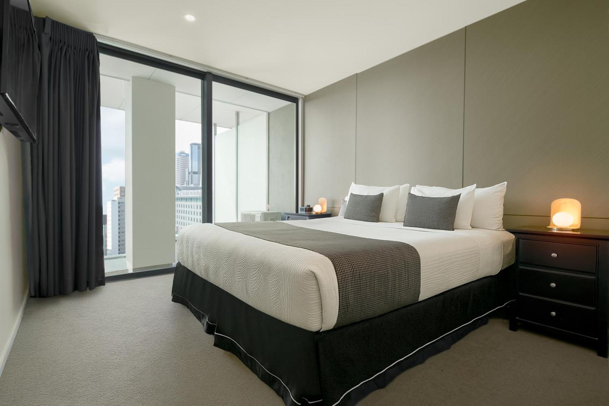 Quest On Hobson Serviced Apartments Окленд Экстерьер фото
