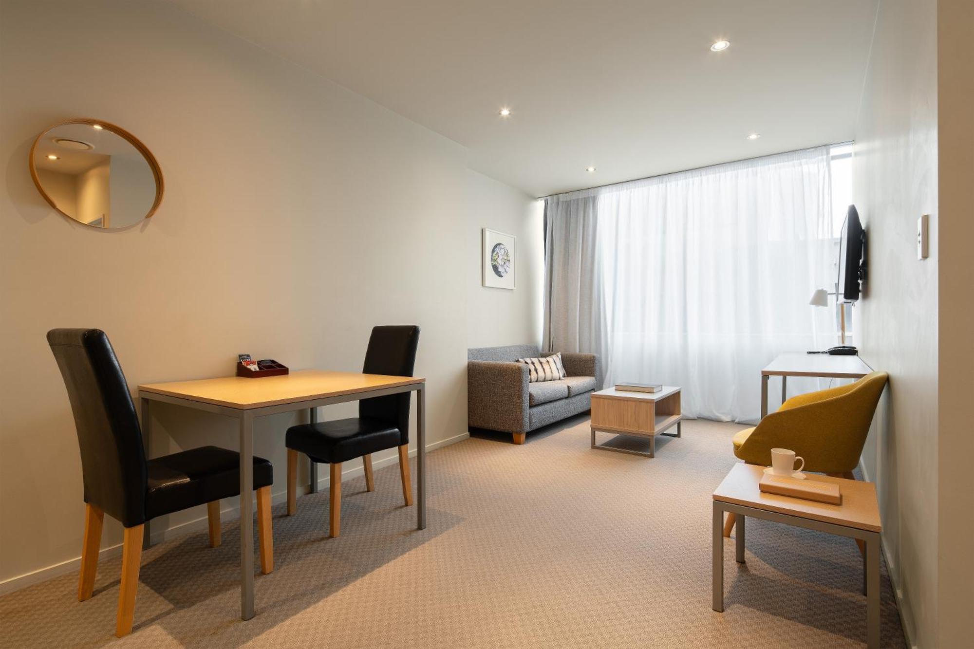 Quest On Hobson Serviced Apartments Окленд Экстерьер фото