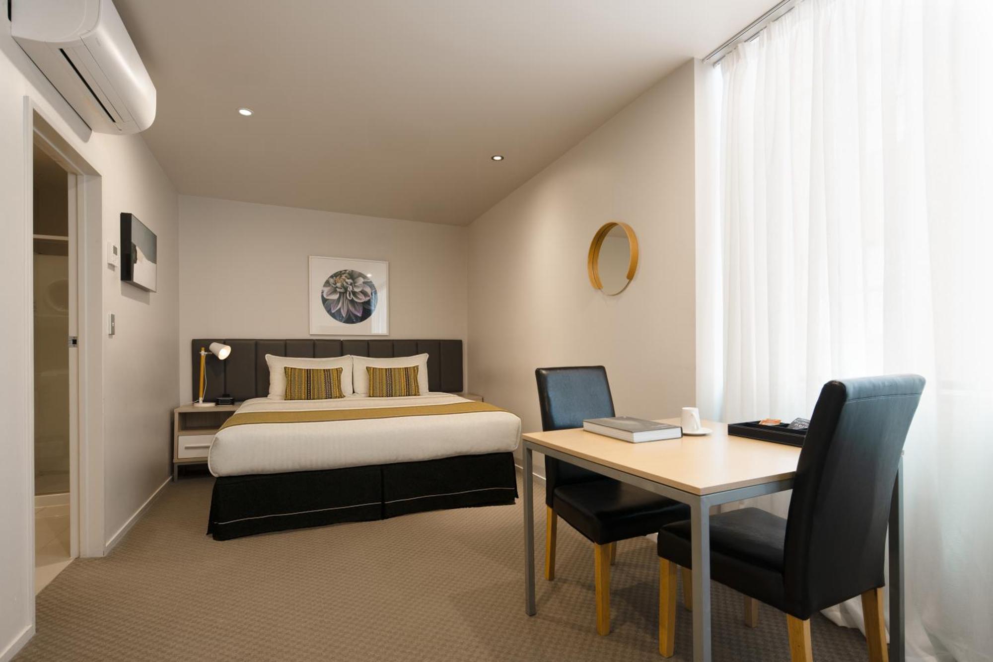 Quest On Hobson Serviced Apartments Окленд Экстерьер фото